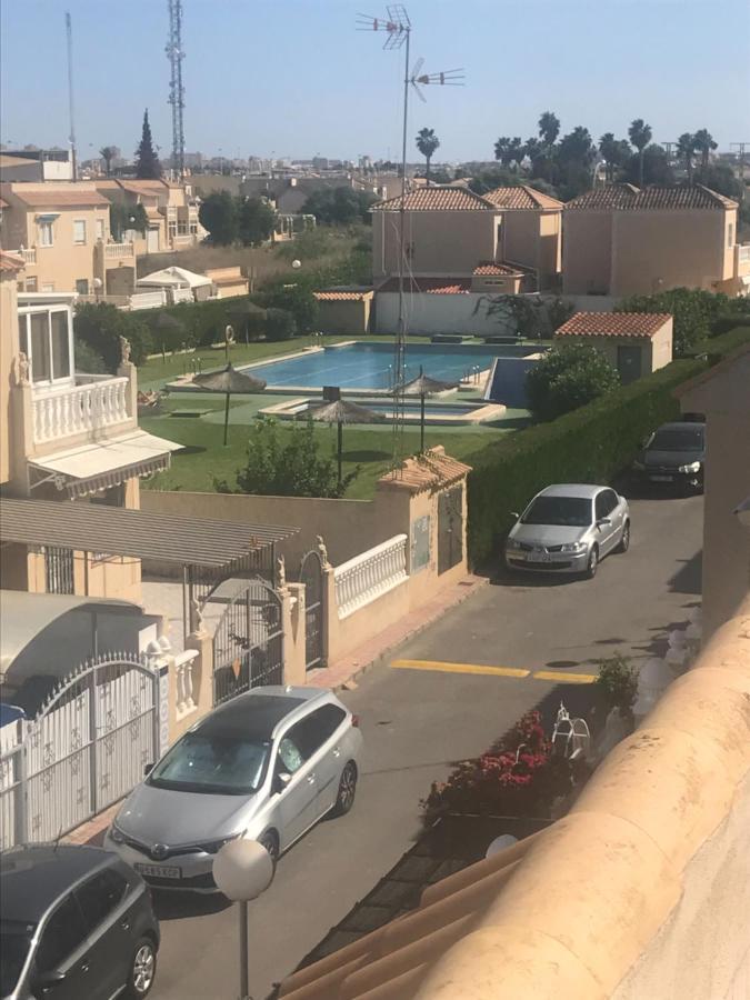 2 Bed Apartment In Paraje Natural Fase 1, Torrevieja Extérieur photo