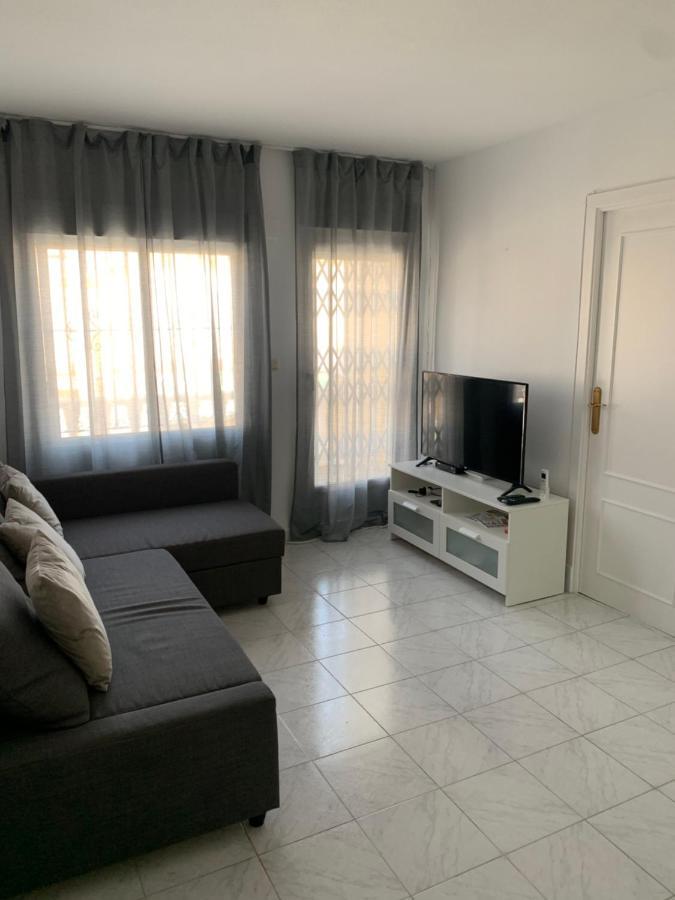 2 Bed Apartment In Paraje Natural Fase 1, Torrevieja Extérieur photo
